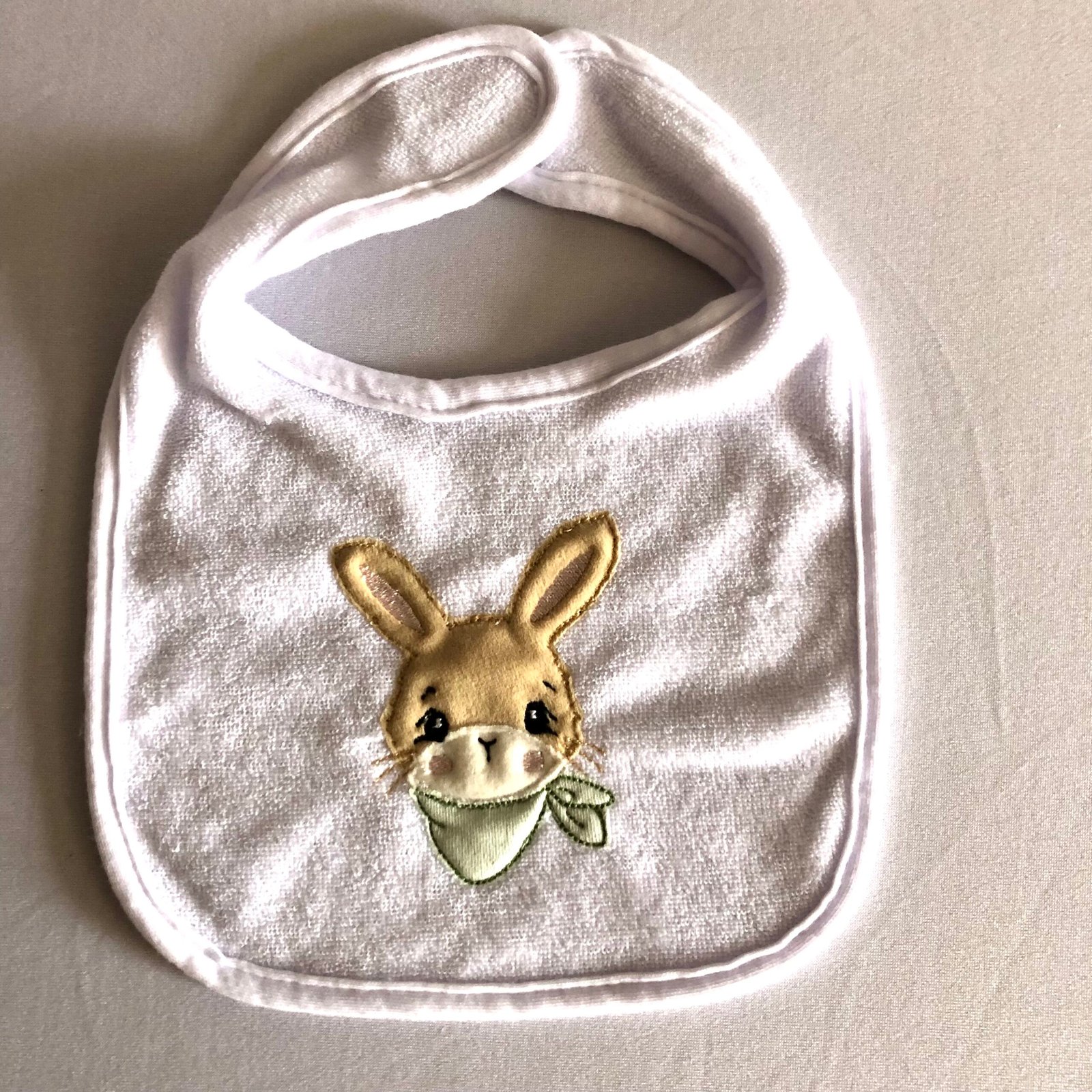 Bib -Bunny